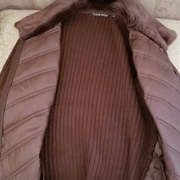 Brown Sweater with faux fur collar - Picture 2 of 3